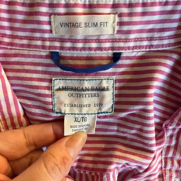 American Eagle Outfitters Mens Long Sleeve
Button Down Size XL Pink & White - Picture 5 of 6